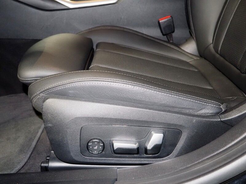 2023 BMW i4 eDrive35 Gran Coupe *DRIVING ASSIST PRO, HEADS-UP DISPLAY, NAVIGATION, CURVED DISPLAY, ADAPTIVE CRUISE, SAFETY ALERTS, 360 CAMERAS, MOONROOF, HEATED SEATS/STEERING, 19 INCH WHEELS, HARMAN/KARDON, ANDROID & APPLE Round Rock TX