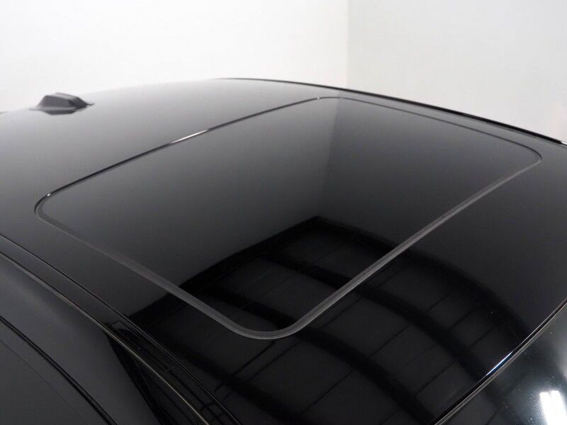 2023 BMW i4 eDrive35 Gran Coupe *DRIVING ASSIST PRO, HEADS-UP DISPLAY, NAVIGATION, CURVED DISPLAY, ADAPTIVE CRUISE, SAFETY ALERTS, 360 CAMERAS, MOONROOF, HEATED SEATS/STEERING, 19 INCH WHEELS, HARMAN/KARDON, ANDROID & APPLE Round Rock TX