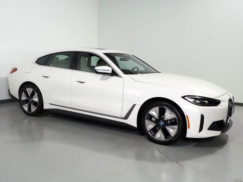 2023 BMW i4 eDrive35 Gran Coupe *HEADS-UP DISPLAY, NAVIGATION, CURVED DISPLAY, ADAPTIVE CRUISE, SAFETY ALERTS, 360 CAMERAS, MOONROOF, HEATED SEATS/STEERING, HARMAN/KARDON, WIRELESS CHARGING, ANDROID & APPLE
