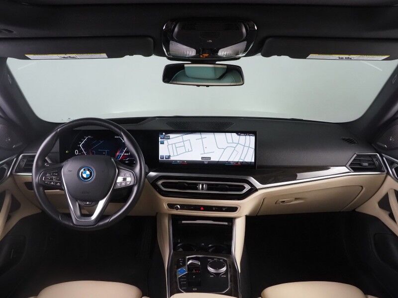 2023 BMW i4 eDrive35 Gran Coupe *HEADS-UP DISPLAY, NAVIGATION, CURVED DISPLAY, ADAPTIVE CRUISE, SAFETY ALERTS, 360 CAMERAS, MOONROOF, HEATED SEATS/STEERING, HARMAN/KARDON, WIRELESS CHARGING, ANDROID & APPLE