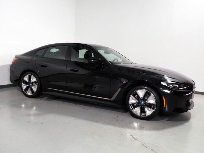2023 BMW i4 eDrive35 Gran Coupe *HEADS-UP DISPLAY, NAVIGATION, CURVED DISPLAY, ADAPTIVE CRUISE, SAFETY ALERTS, 360 CAMERAS, MOONROOF, LEATHER, CLIMATE SEATS, HEATED STEERING, HARMAN/KARDON, WIRELESS CHARGING, ANDROID & APPLE