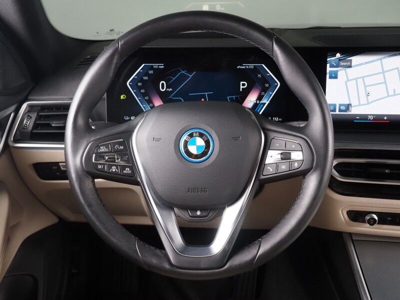 2023 BMW i4 eDrive35 Gran Coupe *HEADS-UP DISPLAY, NAVIGATION, CURVED DISPLAY, ADAPTIVE CRUISE, SAFETY ALERTS, 360 CAMERAS, MOONROOF, LEATHER, HEATED SEATS/STEERING, WIRELESS CHARGING, ANDROID & APPLE Round Rock TX