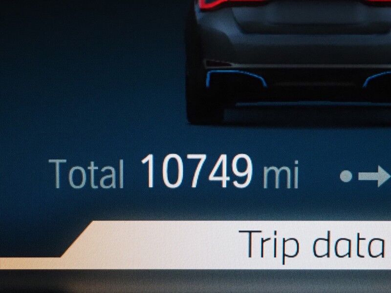 2023 BMW i4 eDrive35 Gran Coupe *HEADS-UP DISPLAY, NAVIGATION, CURVED DISPLAY, ADAPTIVE CRUISE, SAFETY ALERTS, 360 CAMERAS, MOONROOF, LEATHER, HEATED SEATS/STEERING, WIRELESS CHARGING, ANDROID & APPLE Round Rock TX