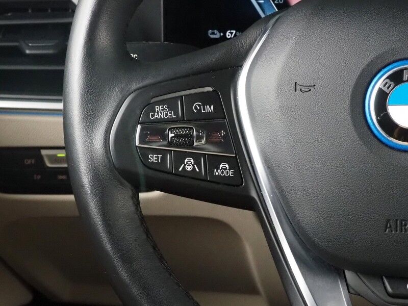 2023 BMW i4 eDrive35 Gran Coupe *HEADS-UP DISPLAY, NAVIGATION, CURVED DISPLAY, ADAPTIVE CRUISE, SAFETY ALERTS, 360 CAMERAS, MOONROOF, LEATHER, HEATED SEATS/STEERING, WIRELESS CHARGING, ANDROID & APPLE Round Rock TX