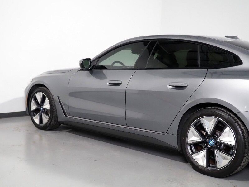 2023 BMW i4 eDrive35 Gran Coupe *HEADS-UP DISPLAY, NAVIGATION, CURVED DISPLAY, ADAPTIVE CRUISE, SAFETY ALERTS, 360 CAMERAS, MOONROOF, LEATHER, HEATED SEATS/STEERING, WIRELESS CHARGING, ANDROID & APPLE Round Rock TX