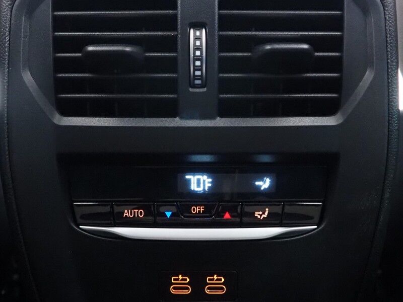 2023 BMW i4 eDrive35 Gran Coupe *HEADS-UP DISPLAY, NAVIGATION, CURVED DISPLAY, ADAPTIVE CRUISE, SAFETY ALERTS, 360 CAMERAS, MOONROOF, LEATHER, HEATED SEATS/STEERING, WIRELESS CHARGING, ANDROID & APPLE Round Rock TX