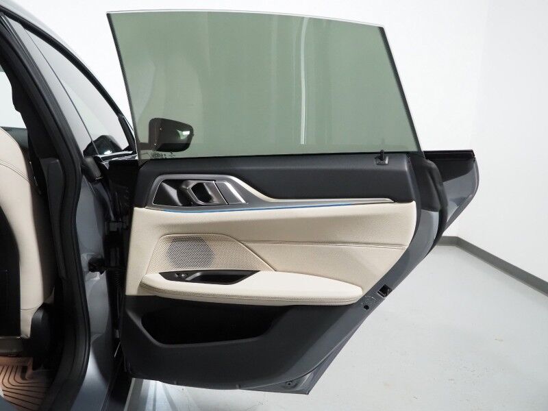 2023 BMW i4 eDrive35 Gran Coupe *HEADS-UP DISPLAY, NAVIGATION, CURVED DISPLAY, ADAPTIVE CRUISE, SAFETY ALERTS, 360 CAMERAS, MOONROOF, LEATHER, HEATED SEATS/STEERING, WIRELESS CHARGING, ANDROID & APPLE Round Rock TX