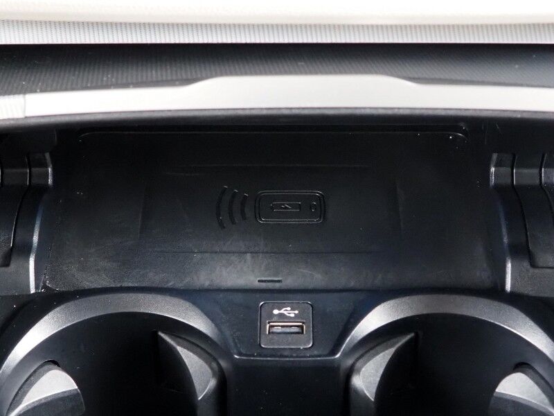 2023 BMW i4 eDrive35 Gran Coupe *HEADS-UP DISPLAY, NAVIGATION, CURVED DISPLAY, ADAPTIVE CRUISE, SAFETY ALERTS, 360 CAMERAS, MOONROOF, LEATHER, HEATED SEATS/STEERING, WIRELESS CHARGING, ANDROID & APPLE Round Rock TX