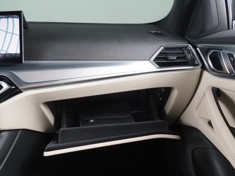 2023 BMW i4 eDrive35 Gran Coupe *HEADS-UP DISPLAY, NAVIGATION, CURVED DISPLAY, ADAPTIVE CRUISE, SAFETY ALERTS, 360 CAMERAS, MOONROOF, LEATHER, HEATED SEATS/STEERING, WIRELESS CHARGING, ANDROID & APPLE Round Rock TX