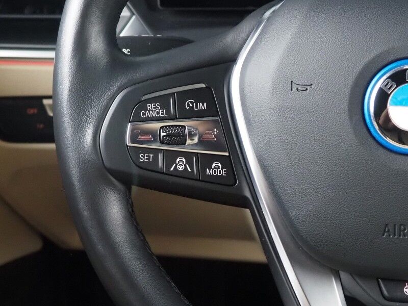 2023 BMW i4 eDrive35 Gran Coupe *HEADS-UP DISPLAY, NAVIGATION, CURVED DISPLAY, ADAPTIVE CRUISE, SAFETY ALERTS, BACKUP-CAMERA, MOONROOF, HEATED SEATS/STEERING, HARMAN/KARDON, WIRELESS CHARGING, ANDROID & APPLE Round Rock TX