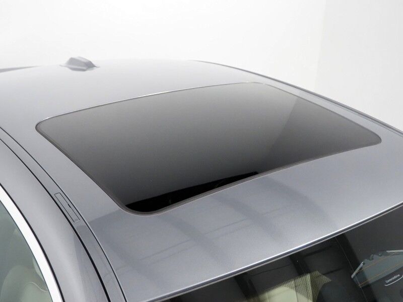 2023 BMW i4 eDrive35 Gran Coupe *HEADS-UP DISPLAY, NAVIGATION, CURVED DISPLAY, ADAPTIVE CRUISE, SAFETY ALERTS, BACKUP-CAMERA, MOONROOF, HEATED SEATS/STEERING, HARMAN/KARDON, WIRELESS CHARGING, ANDROID & APPLE Round Rock TX