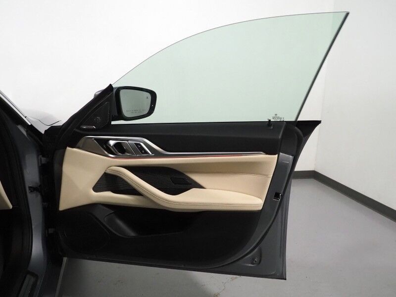 2023 BMW i4 eDrive35 Gran Coupe *HEADS-UP DISPLAY, NAVIGATION, CURVED DISPLAY, ADAPTIVE CRUISE, SAFETY ALERTS, BACKUP-CAMERA, MOONROOF, HEATED SEATS/STEERING, HARMAN/KARDON, WIRELESS CHARGING, ANDROID & APPLE Round Rock TX