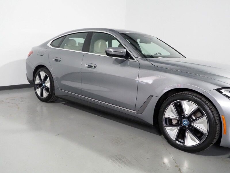 2023 BMW i4 eDrive35 Gran Coupe *HEADS-UP DISPLAY, NAVIGATION, CURVED DISPLAY, ADAPTIVE CRUISE, SAFETY ALERTS, BACKUP-CAMERA, MOONROOF, HEATED SEATS/STEERING, HARMAN/KARDON, WIRELESS CHARGING, ANDROID & APPLE Round Rock TX
