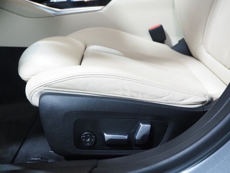 2023 BMW i4 eDrive35 Gran Coupe *HEADS-UP DISPLAY, NAVIGATION, CURVED DISPLAY, ADAPTIVE CRUISE, SAFETY ALERTS, BACKUP-CAMERA, MOONROOF, HEATED SEATS/STEERING, HARMAN/KARDON, WIRELESS CHARGING, ANDROID & APPLE Round Rock TX