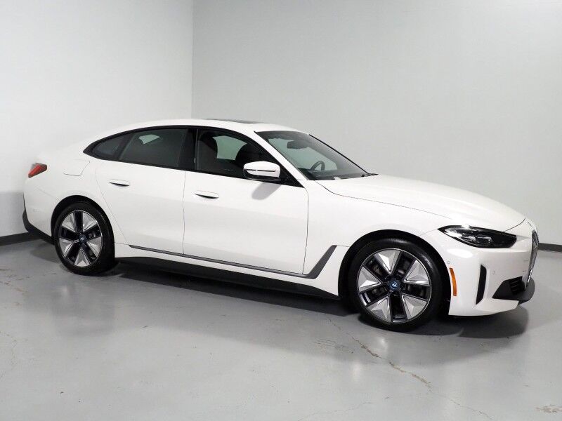 2023 BMW i4 eDrive35 Gran Coupe *HEADS-UP DISPLAY, NAVIGATION, CURVED DISPLAY, SAFETY ALERTS, 360 CAMERAS, MOONROOF, HEATED SEATS/STEERING, COMFORT ACCESS, POWER LIFTGATE, 19 INCH WHEELS, HARMAN/KARDON, ANDROID & APPLE