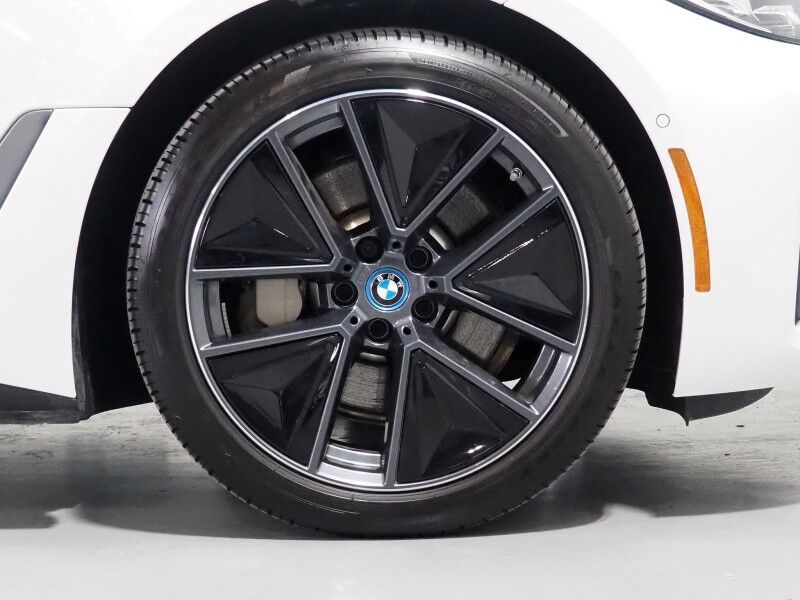 2023 BMW i4 eDrive35 Gran Coupe *HEADS-UP DISPLAY, NAVIGATION, CURVED DISPLAY, SAFETY ALERTS, 360 CAMERAS, MOONROOF, HEATED SEATS/STEERING, COMFORT ACCESS, POWER LIFTGATE, 19 INCH WHEELS, HARMAN/KARDON, WIRELESS CHARGING, ANDROID & APPLE Round Rock TX