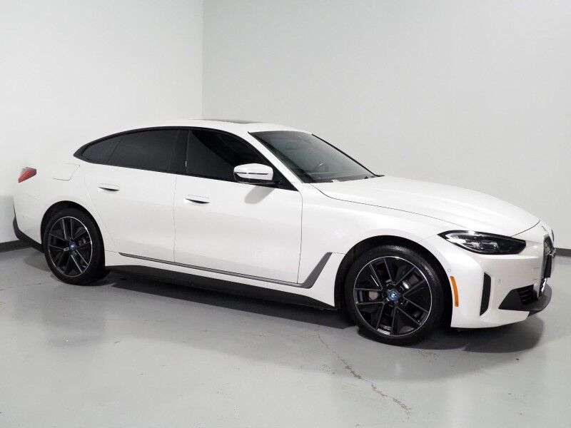2023 BMW i4 eDrive35 Gran Coupe *HEADS-UP DISPLAY, NAVIGATION, CURVED DISPLAY, SAFETY ALERTS, 360 CAMERAS, MOONROOF, HEATED SEATS/STEERING, COMFORT ACCESS, POWER LIFTGATE, 19 INCH WHEELS, HARMAN/KARDON, WIRELESS CHARGING, ANDROID & APPLE