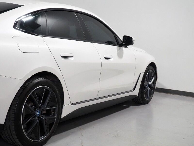 2023 BMW i4 eDrive35 Gran Coupe *HEADS-UP DISPLAY, NAVIGATION, CURVED DISPLAY, SAFETY ALERTS, 360 CAMERAS, MOONROOF, HEATED SEATS/STEERING, COMFORT ACCESS, POWER LIFTGATE, 19 INCH WHEELS, HARMAN/KARDON, WIRELESS CHARGING, ANDROID & APPLE Round Rock TX