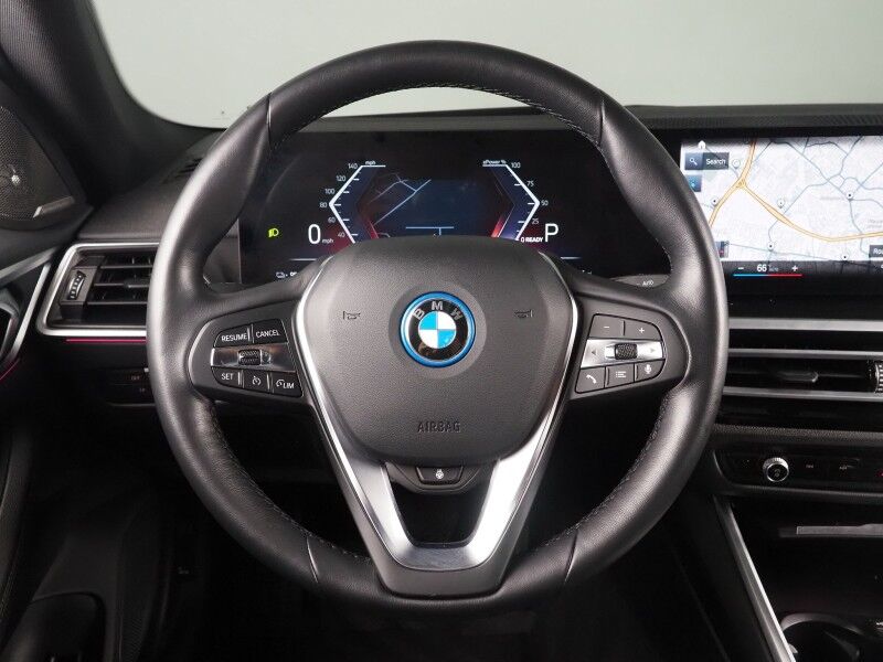 2023 BMW i4 eDrive35 Gran Coupe *HEADS-UP DISPLAY, NAVIGATION, CURVED DISPLAY, SAFETY ALERTS, 360 CAMERAS, MOONROOF, HEATED SEATS/STEERING, COMFORT ACCESS, POWER LIFTGATE, 19 INCH WHEELS, HARMAN/KARDON, WIRELESS CHARGING, ANDROID & APPLE Round Rock TX