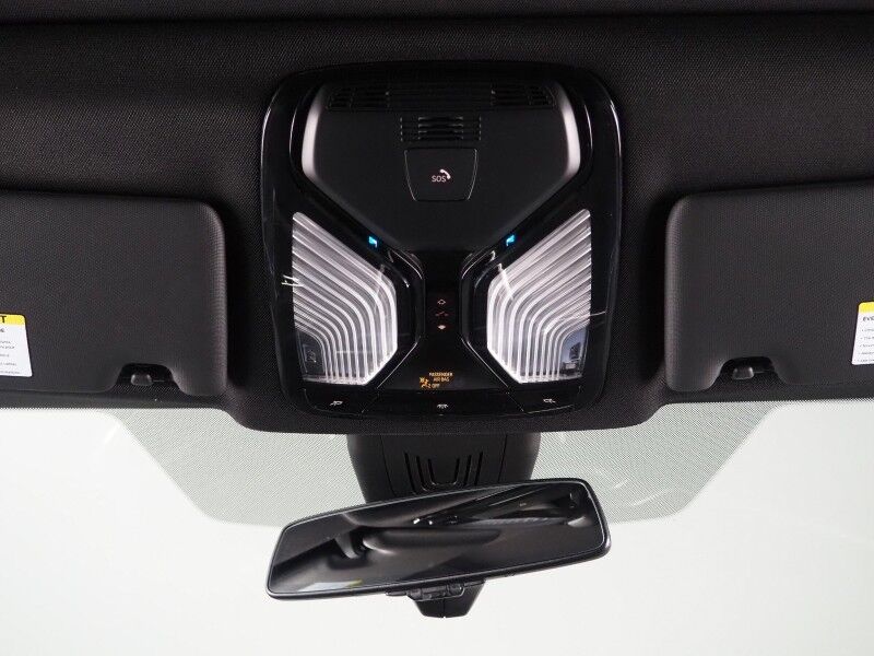 2023 BMW i4 eDrive35 Gran Coupe *HEADS-UP DISPLAY, NAVIGATION, CURVED DISPLAY, SAFETY ALERTS, 360 CAMERAS, MOONROOF, HEATED SEATS/STEERING, COMFORT ACCESS, POWER LIFTGATE, 19 INCH WHEELS, WIRELESS CHARGING, ANDROID & APPLE Round Rock TX