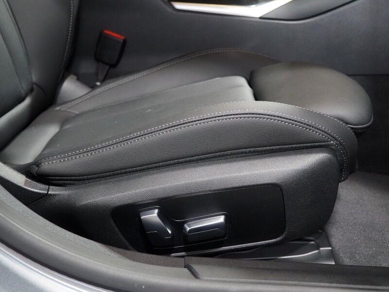 2023 BMW i4 eDrive35 Gran Coupe *HEADS-UP DISPLAY, NAVIGATION, CURVED DISPLAY, SAFETY ALERTS, 360 CAMERAS, MOONROOF, HEATED SEATS/STEERING, COMFORT ACCESS, POWER LIFTGATE, 19 INCH WHEELS, WIRELESS CHARGING, ANDROID & APPLE Round Rock TX