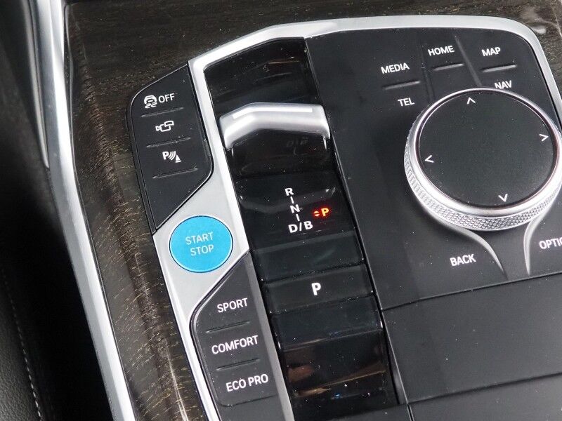 2023 BMW i4 eDrive35 Gran Coupe *HEADS-UP DISPLAY, NAVIGATION, CURVED DISPLAY, SAFETY ALERTS, 360 CAMERAS, MOONROOF, HEATED SEATS/STEERING, COMFORT ACCESS, POWER LIFTGATE, 19 INCH WHEELS, WIRELESS CHARGING, ANDROID & APPLE Round Rock TX