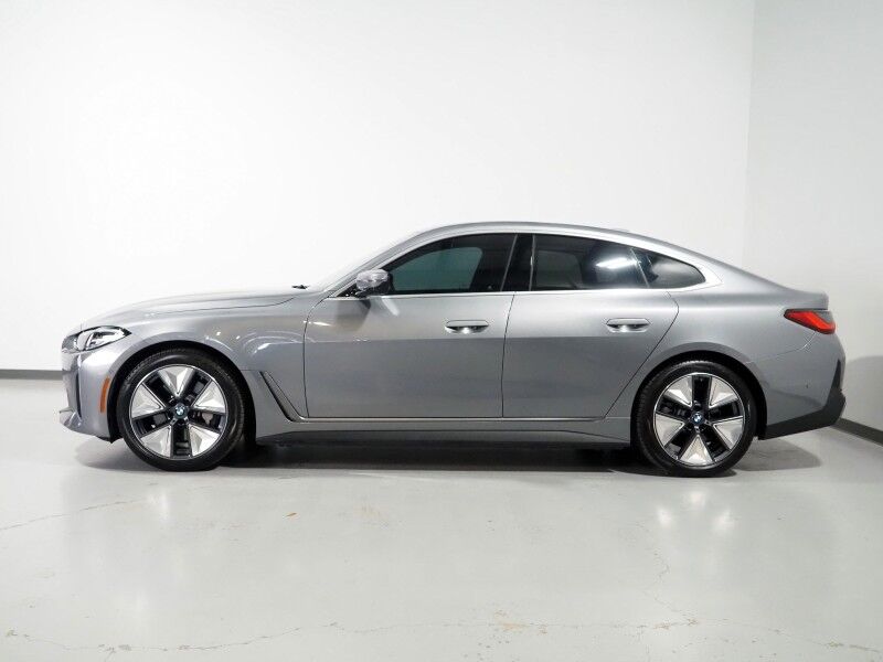 2023 BMW i4 eDrive35 Gran Coupe *HEADS-UP DISPLAY, NAVIGATION, CURVED DISPLAY, SAFETY ALERTS, 360 CAMERAS, MOONROOF, HEATED SEATS/STEERING, COMFORT ACCESS, POWER LIFTGATE, 19 INCH WHEELS, WIRELESS CHARGING, ANDROID & APPLE Round Rock TX