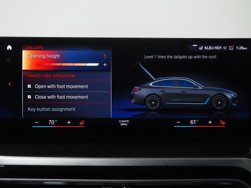 2023 BMW i4 eDrive35 Gran Coupe *HEADS-UP DISPLAY, NAVIGATION, CURVED DISPLAY, SAFETY ALERTS, 360 CAMERAS, MOONROOF, HEATED SEATS/STEERING, COMFORT ACCESS, POWER LIFTGATE, 19 INCH WHEELS, WIRELESS CHARGING, ANDROID & APPLE Round Rock TX
