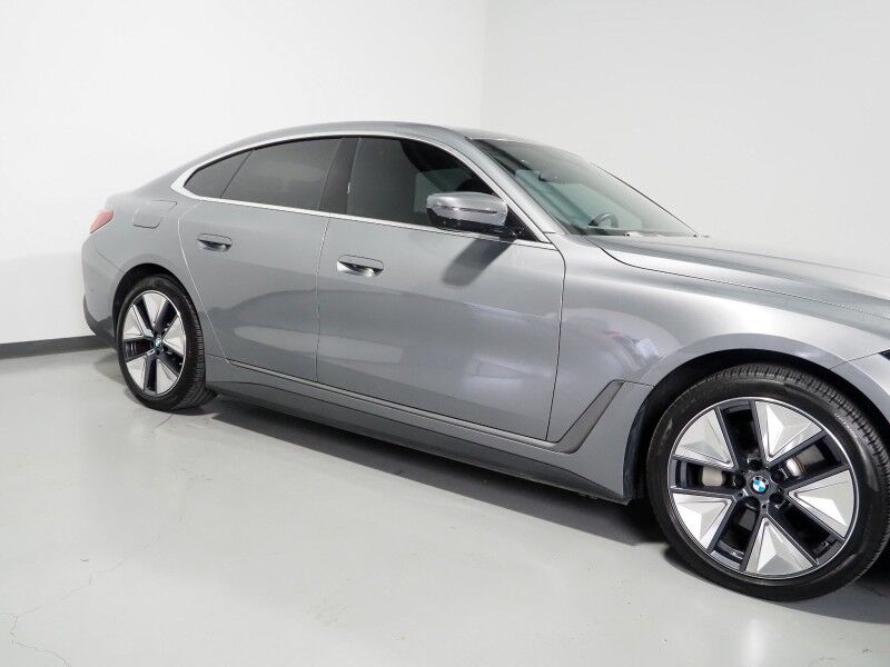 2023 BMW i4 eDrive35 Gran Coupe *HEADS-UP DISPLAY, NAVIGATION, CURVED DISPLAY, SAFETY ALERTS, 360 CAMERAS, MOONROOF, HEATED SEATS/STEERING, COMFORT ACCESS, POWER LIFTGATE, 19 INCH WHEELS, WIRELESS CHARGING, ANDROID & APPLE Round Rock TX