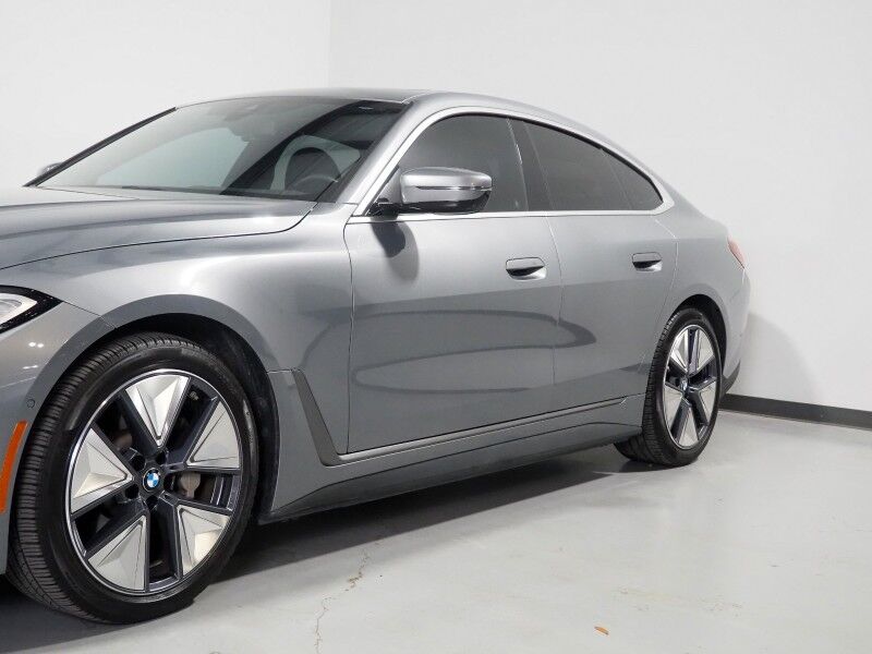 2023 BMW i4 eDrive35 Gran Coupe *HEADS-UP DISPLAY, NAVIGATION, CURVED DISPLAY, SAFETY ALERTS, 360 CAMERAS, MOONROOF, HEATED SEATS/STEERING, COMFORT ACCESS, POWER LIFTGATE, 19 INCH WHEELS, WIRELESS CHARGING, ANDROID & APPLE Round Rock TX