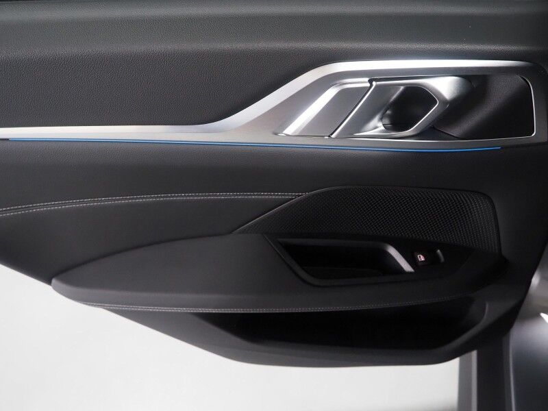 2023 BMW i4 eDrive35 Gran Coupe *HEADS-UP DISPLAY, NAVIGATION, CURVED DISPLAY, SAFETY ALERTS, 360 CAMERAS, MOONROOF, HEATED SEATS/STEERING, COMFORT ACCESS, POWER LIFTGATE, 19 INCH WHEELS, WIRELESS CHARGING, ANDROID & APPLE Round Rock TX