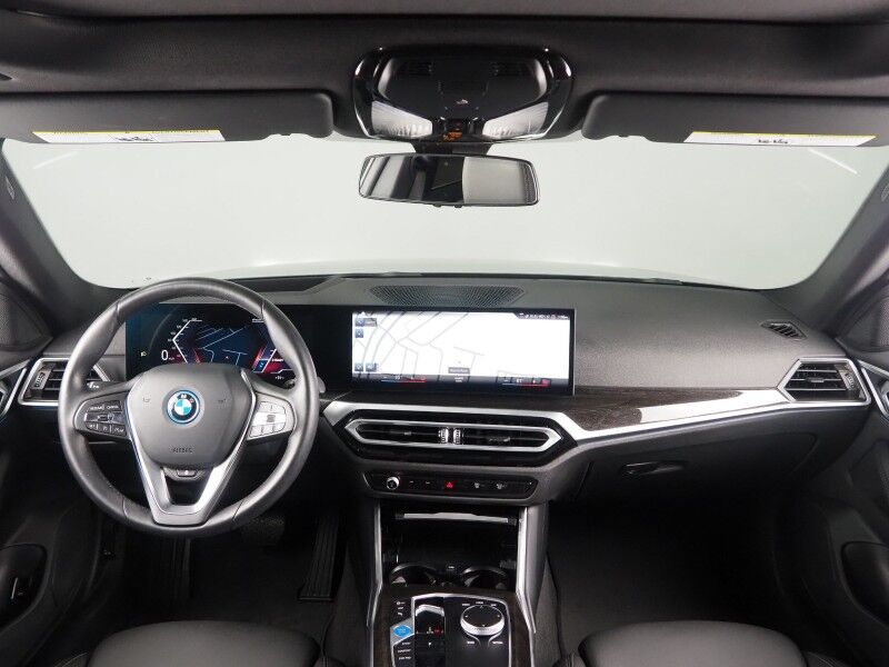 2023 BMW i4 eDrive35 Gran Coupe *HEADS-UP DISPLAY, NAVIGATION, CURVED DISPLAY, SAFETY ALERTS, 360 CAMERAS, MOONROOF, HEATED SEATS/STEERING, COMFORT ACCESS, POWER LIFTGATE, 19 INCH WHEELS, WIRELESS CHARGING, ANDROID & APPLE