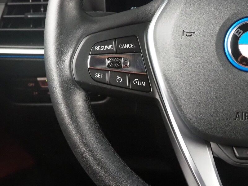 2023 BMW i4 eDrive35 Gran Coupe *HEADS-UP DISPLAY, NAVIGATION, CURVED DISPLAY, SAFETY ALERTS, 360 CAMERAS, MOONROOF, HEATED SEATS/STEERING, COMFORT ACCESS, POWER LIFTGATE, 19 INCH WHEELS, WIRELESS CHARGING, ANDROID & APPLE Round Rock TX