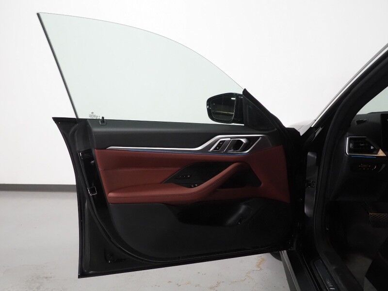 2023 BMW i4 eDrive35 Gran Coupe *HEADS-UP DISPLAY, NAVIGATION, CURVED DISPLAY, SAFETY ALERTS, 360 CAMERAS, MOONROOF, HEATED SEATS/STEERING, COMFORT ACCESS, POWER LIFTGATE, 19 INCH WHEELS, WIRELESS CHARGING, ANDROID & APPLE Round Rock TX