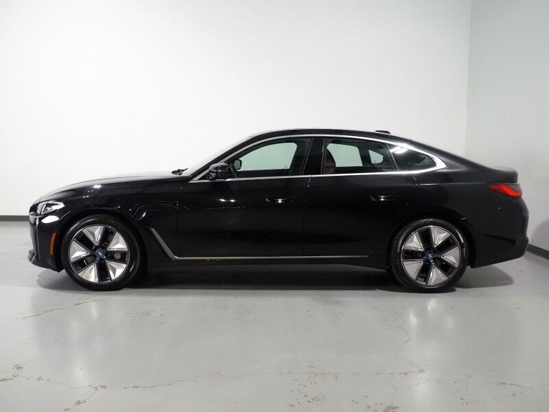 2023 BMW i4 eDrive35 Gran Coupe *HEADS-UP DISPLAY, NAVIGATION, CURVED DISPLAY, SAFETY ALERTS, 360 CAMERAS, MOONROOF, HEATED SEATS/STEERING, COMFORT ACCESS, POWER LIFTGATE, 19 INCH WHEELS, WIRELESS CHARGING, ANDROID & APPLE Round Rock TX