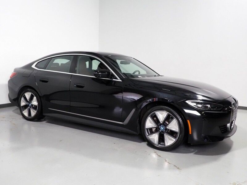 2023 BMW i4 eDrive35 Gran Coupe *HEADS-UP DISPLAY, NAVIGATION, CURVED DISPLAY, SAFETY ALERTS, 360 CAMERAS, MOONROOF, HEATED SEATS/STEERING, COMFORT ACCESS, POWER LIFTGATE, 19 INCH WHEELS, WIRELESS CHARGING, ANDROID & APPLE