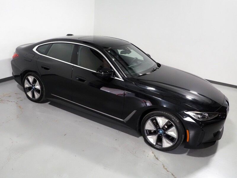 2023 BMW i4 eDrive35 Gran Coupe *HEADS-UP DISPLAY, NAVIGATION, CURVED DISPLAY, SAFETY ALERTS, 360 CAMERAS, MOONROOF, HEATED SEATS/STEERING, COMFORT ACCESS, POWER LIFTGATE, 19 INCH WHEELS, WIRELESS CHARGING, ANDROID & APPLE Round Rock TX