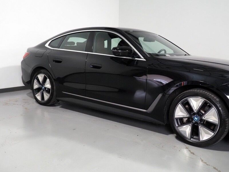 2023 BMW i4 eDrive35 Gran Coupe *HEADS-UP DISPLAY, NAVIGATION, CURVED DISPLAY, SAFETY ALERTS, 360 CAMERAS, MOONROOF, HEATED SEATS/STEERING, COMFORT ACCESS, POWER LIFTGATE, 19 INCH WHEELS, WIRELESS CHARGING, ANDROID & APPLE Round Rock TX