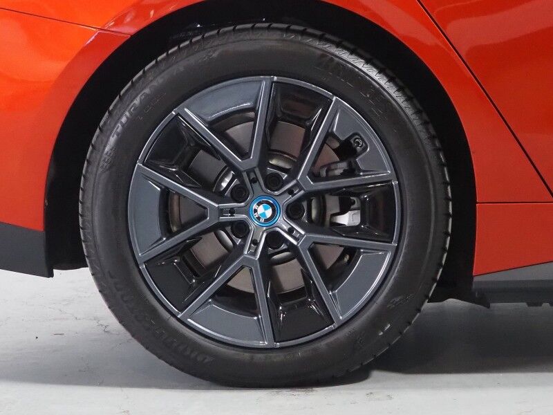 2023 BMW i4 eDrive35 Gran Coupe *HEADS-UP DISPLAY, NAVIGATION, CURVED DISPLAY, SAFETY ALERTS, 360 CAMERAS, MOONROOF, HEATED SEATS/STEERING, COMFORT ACCESS, POWER LIFTGATE, HARMAN/KARDON, ANDROID & APPLE Round Rock TX