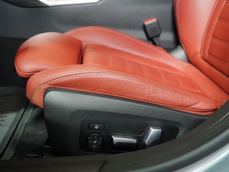 2023 BMW i4 eDrive35 Gran Coupe *HEADS-UP DISPLAY, NAVIGATION, CURVED DISPLAY, SAFETY ALERTS, 360 CAMERAS, MOONROOF, LEATHER, HEATED SEATS/STEERING, COMFORT ACCESS, 19 INCH WHEELS, HARMAN/KARDON, WIRELESS CHARGING, ANDROID & APPLE Round Rock TX
