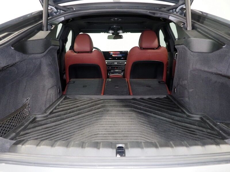 2023 BMW i4 eDrive35 Gran Coupe *HEADS-UP DISPLAY, NAVIGATION, CURVED DISPLAY, SAFETY ALERTS, 360 CAMERAS, MOONROOF, LEATHER, HEATED SEATS/STEERING, COMFORT ACCESS, 19 INCH WHEELS, HARMAN/KARDON, WIRELESS CHARGING, ANDROID & APPLE Round Rock TX