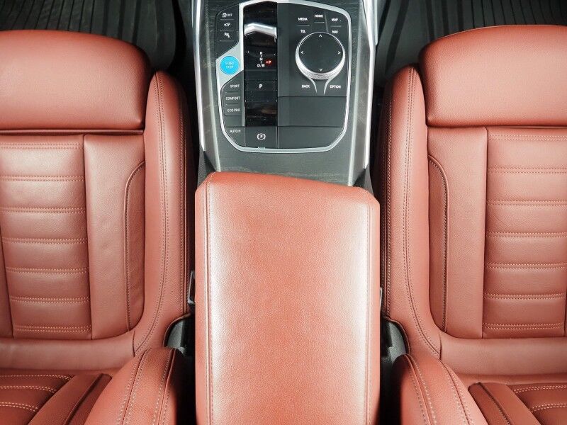 2023 BMW i4 eDrive35 Gran Coupe *HEADS-UP DISPLAY, NAVIGATION, CURVED DISPLAY, SAFETY ALERTS, 360 CAMERAS, MOONROOF, LEATHER, HEATED SEATS/STEERING, COMFORT ACCESS, 19 INCH WHEELS, HARMAN/KARDON, WIRELESS CHARGING, ANDROID & APPLE Round Rock TX