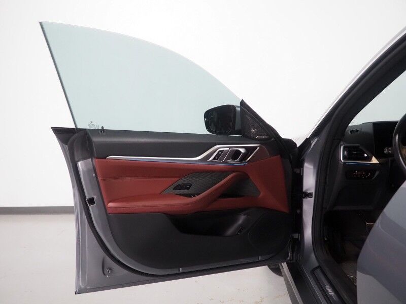 2023 BMW i4 eDrive35 Gran Coupe *HEADS-UP DISPLAY, NAVIGATION, CURVED DISPLAY, SAFETY ALERTS, 360 CAMERAS, MOONROOF, LEATHER, HEATED SEATS/STEERING, COMFORT ACCESS, 19 INCH WHEELS, HARMAN/KARDON, WIRELESS CHARGING, ANDROID & APPLE Round Rock TX