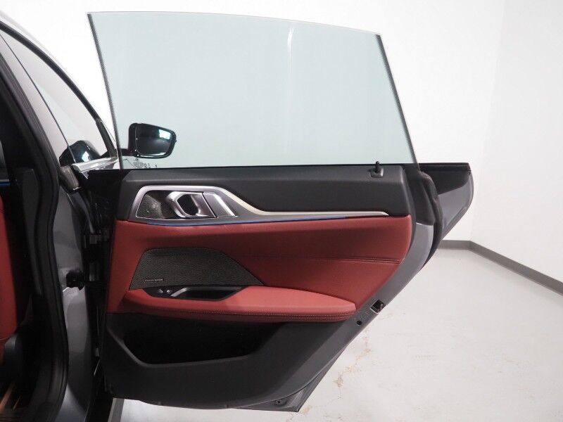 2023 BMW i4 eDrive35 Gran Coupe *HEADS-UP DISPLAY, NAVIGATION, CURVED DISPLAY, SAFETY ALERTS, 360 CAMERAS, MOONROOF, LEATHER, HEATED SEATS/STEERING, COMFORT ACCESS, 19 INCH WHEELS, HARMAN/KARDON, WIRELESS CHARGING, ANDROID & APPLE Round Rock TX