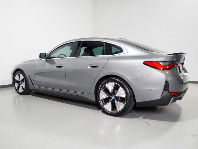2023 BMW i4 eDrive35 Gran Coupe *HEADS-UP DISPLAY, NAVIGATION, CURVED DISPLAY, SAFETY ALERTS, 360 CAMERAS, MOONROOF, LEATHER, HEATED SEATS/STEERING, COMFORT ACCESS, 19 INCH WHEELS, HARMAN/KARDON, WIRELESS CHARGING, ANDROID & APPLE Round Rock TX