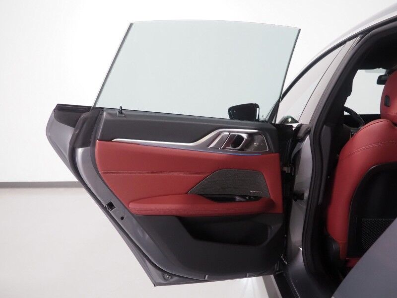 2023 BMW i4 eDrive35 Gran Coupe *HEADS-UP DISPLAY, NAVIGATION, CURVED DISPLAY, SAFETY ALERTS, 360 CAMERAS, MOONROOF, LEATHER, HEATED SEATS/STEERING, COMFORT ACCESS, 19 INCH WHEELS, HARMAN/KARDON, WIRELESS CHARGING, ANDROID & APPLE Round Rock TX