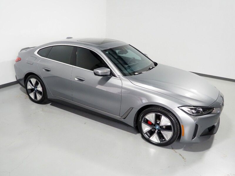 2023 BMW i4 eDrive35 Gran Coupe *HEADS-UP DISPLAY, NAVIGATION, CURVED DISPLAY, SAFETY ALERTS, 360 CAMERAS, MOONROOF, LEATHER, HEATED SEATS/STEERING, COMFORT ACCESS, 19 INCH WHEELS, HARMAN/KARDON, WIRELESS CHARGING, ANDROID & APPLE Round Rock TX