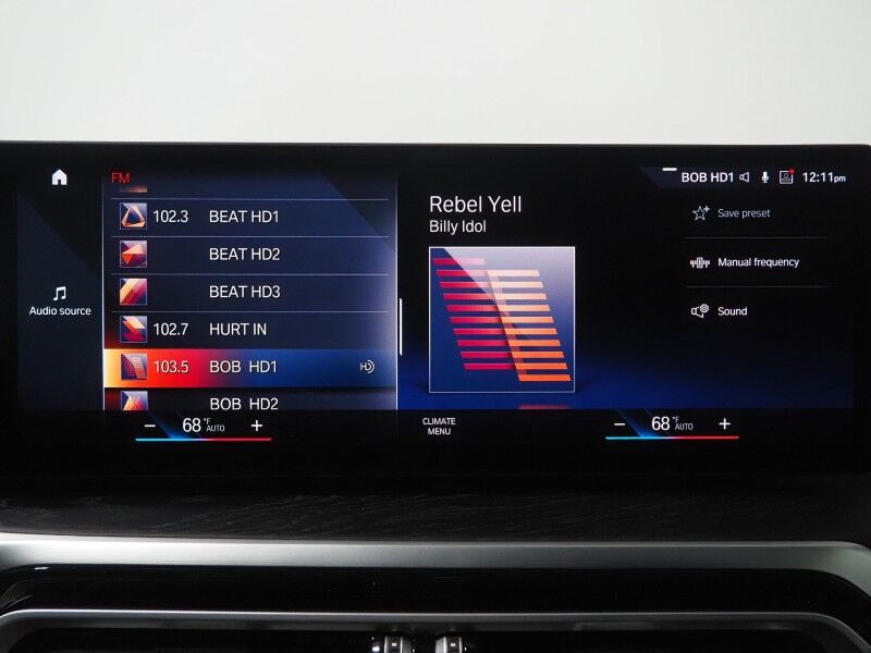 2023 BMW i4 eDrive35 Gran Coupe *HEADS-UP DISPLAY, NAVIGATION, CURVED DISPLAY, SAFETY ALERTS, 360 CAMERAS, MOONROOF, LEATHER, HEATED SEATS/STEERING, COMFORT ACCESS, 19 INCH WHEELS, HARMAN/KARDON, WIRELESS CHARGING, ANDROID & APPLE Round Rock TX