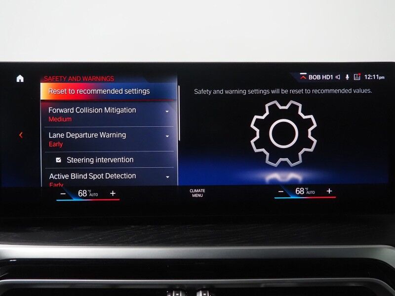 2023 BMW i4 eDrive35 Gran Coupe *HEADS-UP DISPLAY, NAVIGATION, CURVED DISPLAY, SAFETY ALERTS, 360 CAMERAS, MOONROOF, LEATHER, HEATED SEATS/STEERING, COMFORT ACCESS, 19 INCH WHEELS, HARMAN/KARDON, WIRELESS CHARGING, ANDROID & APPLE Round Rock TX