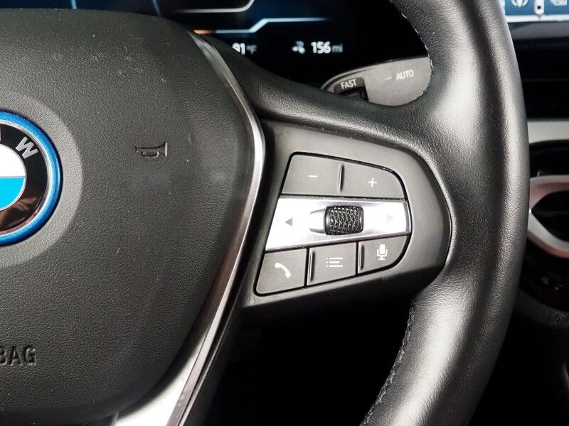 2023 BMW i4 eDrive35 Gran Coupe *HEADS-UP DISPLAY, NAVIGATION, CURVED DISPLAY, SAFETY ALERTS, 360 VIEW CAMERAS, MOONROOF, HEATED SEATS/STEERING, COMFORT ACCESS, ICONIC SOUNDS, HARMAN/KARDON, ANDROID & APPLE Round Rock TX